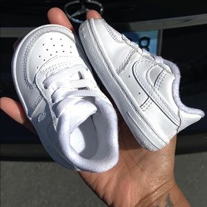 White NIKE baby Airforces